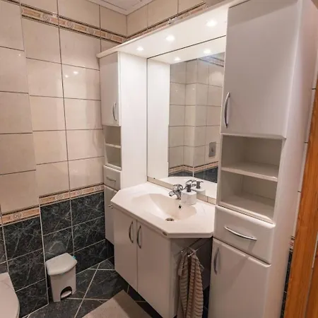 Cozy Trolltunga Townhouse, 5 Min Walk To Center *