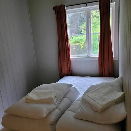 Apartment Cozy Trolltunga Townhouse, 5 Min Walk To Center